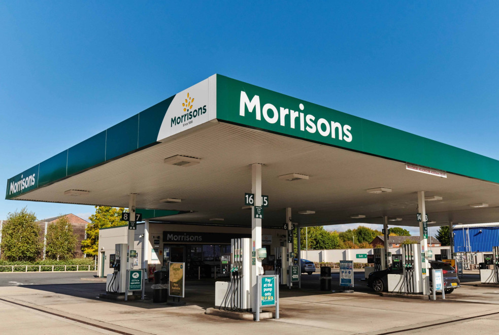 Британська мережа супермаркетів Morrisons продає заправні станції компанії MFG за $3,2 млрд
